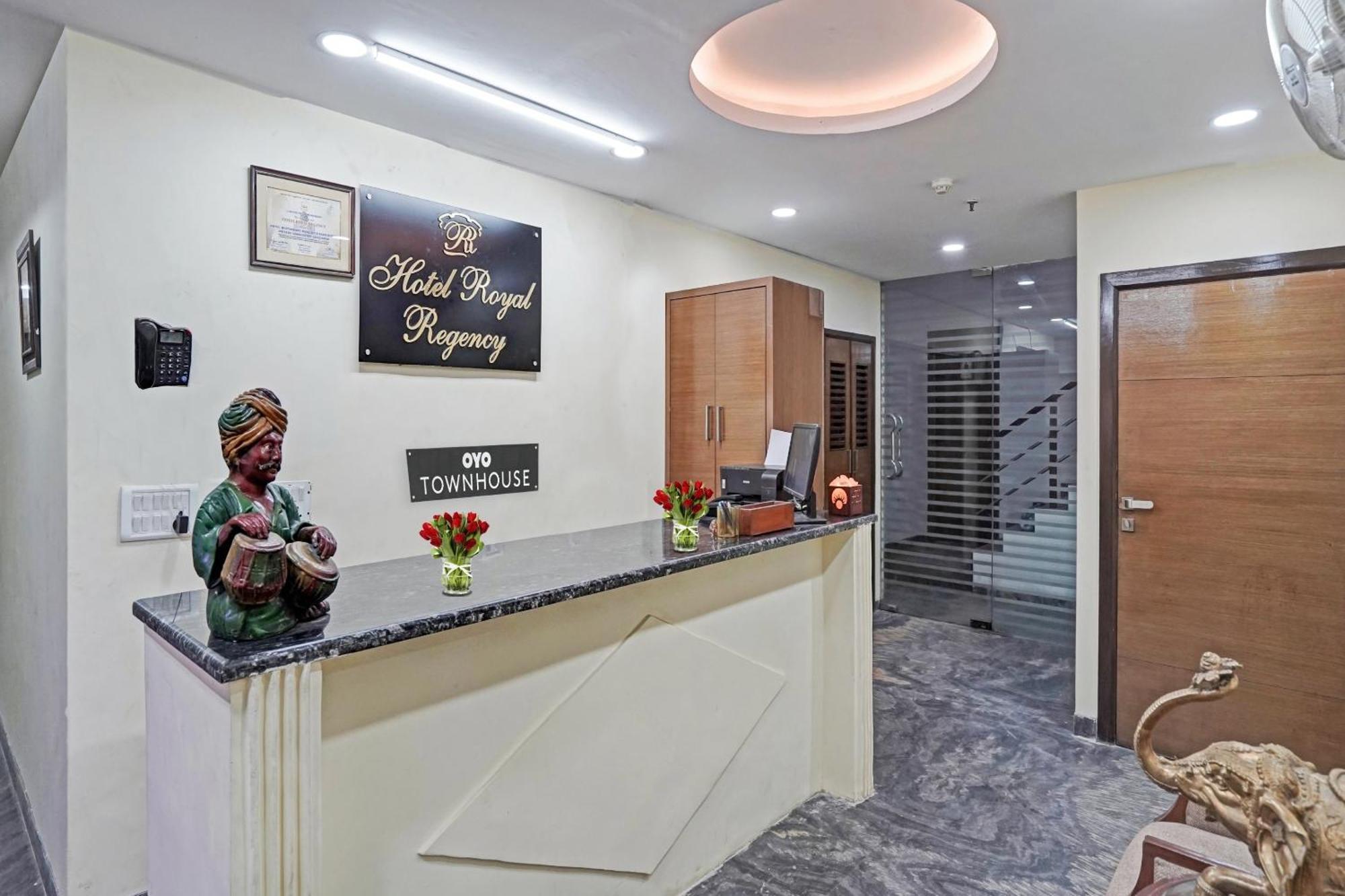 Hotel O Royal Regency Ghaziabad Luaran gambar