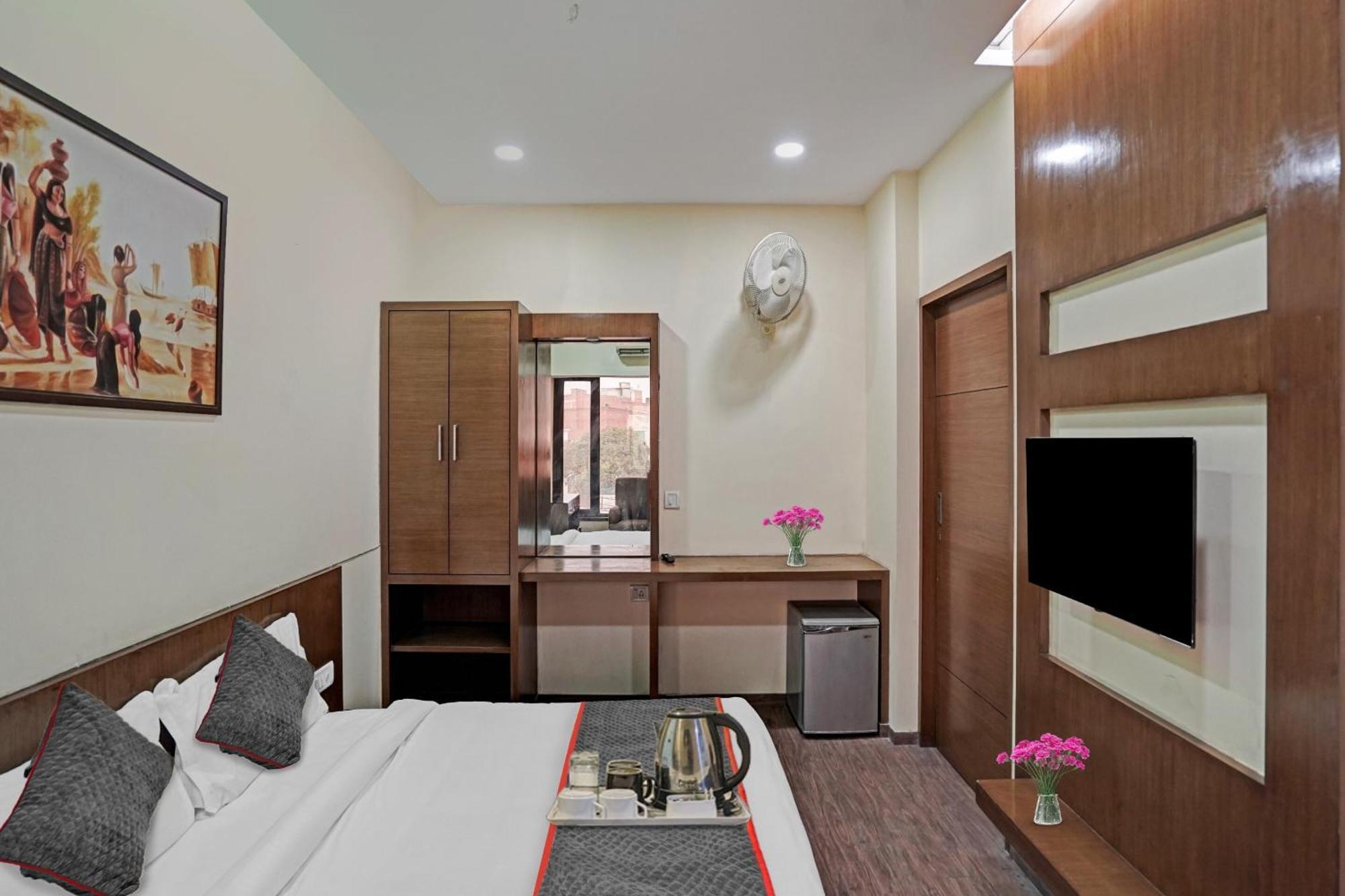 Hotel O Royal Regency Ghaziabad Luaran gambar