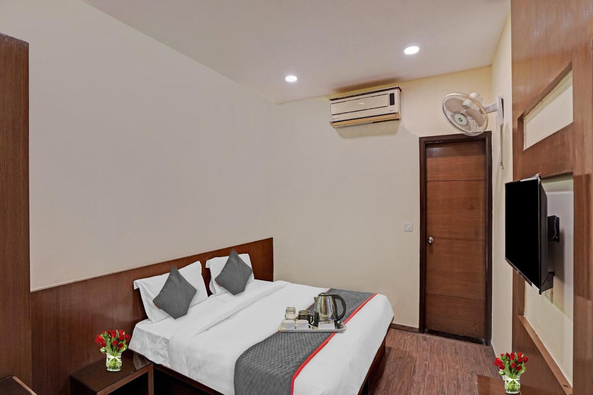 Hotel O Royal Regency Ghaziabad Luaran gambar