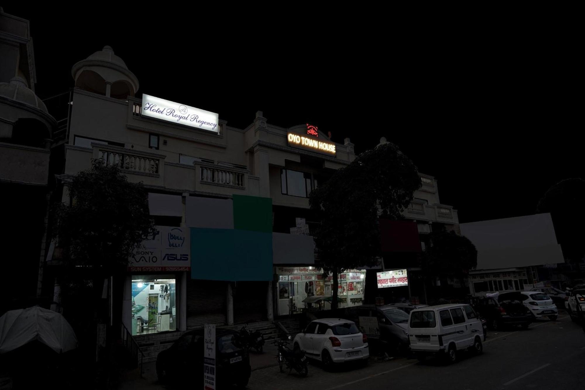 Hotel O Royal Regency Ghaziabad Luaran gambar